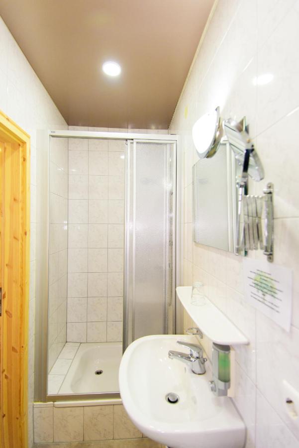 Hotel Bohn Metzingen  Esterno foto