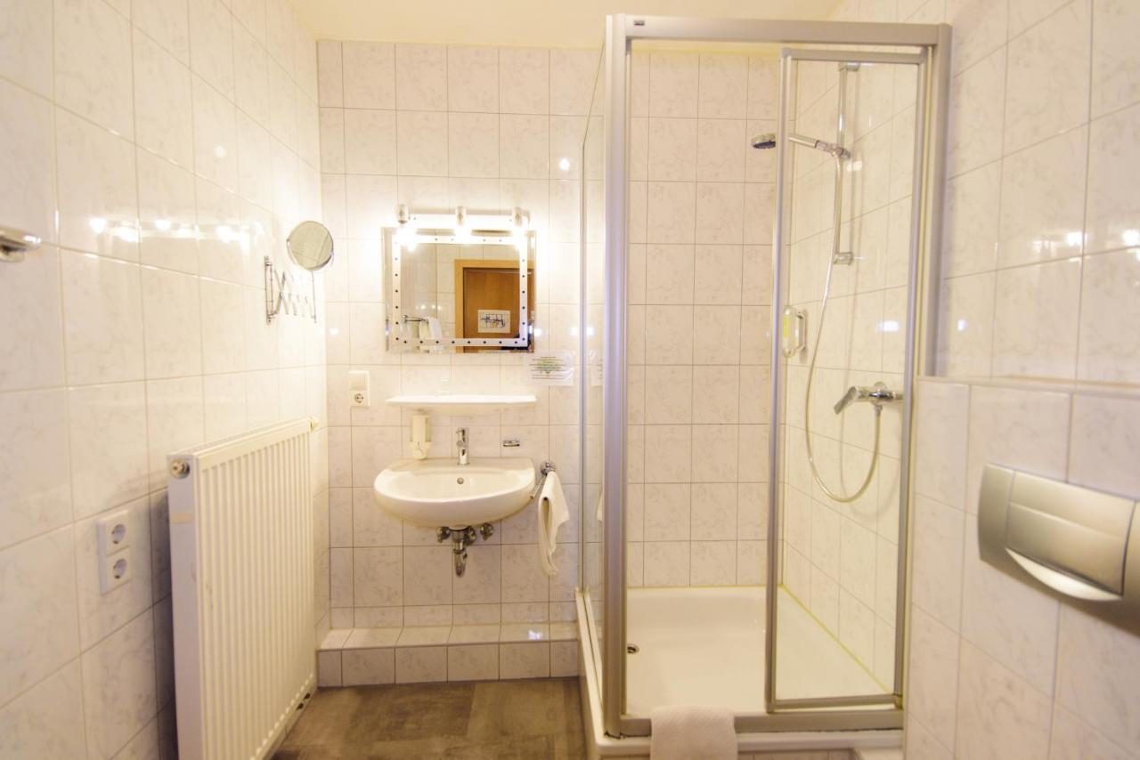 Hotel Bohn Metzingen  Esterno foto