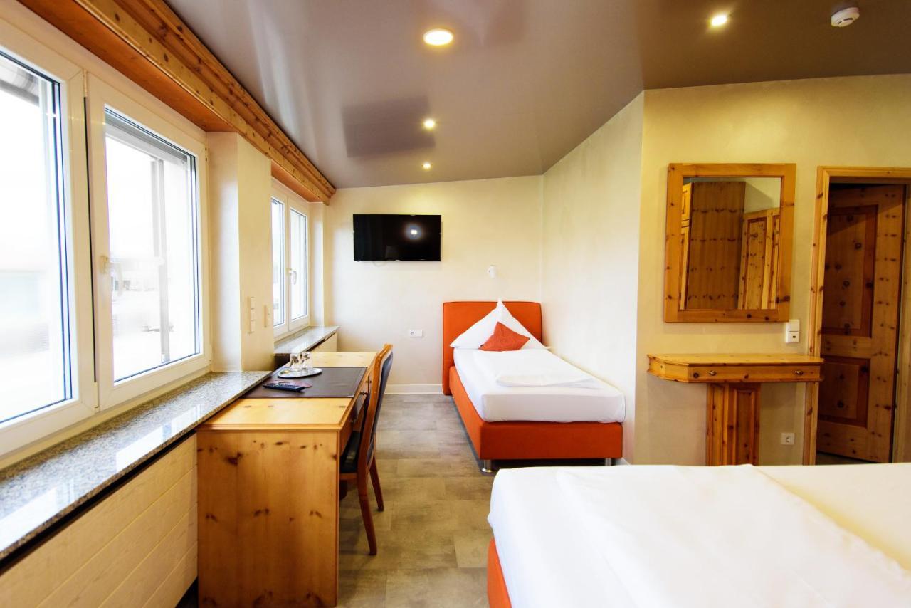 Hotel Bohn Metzingen  Esterno foto
