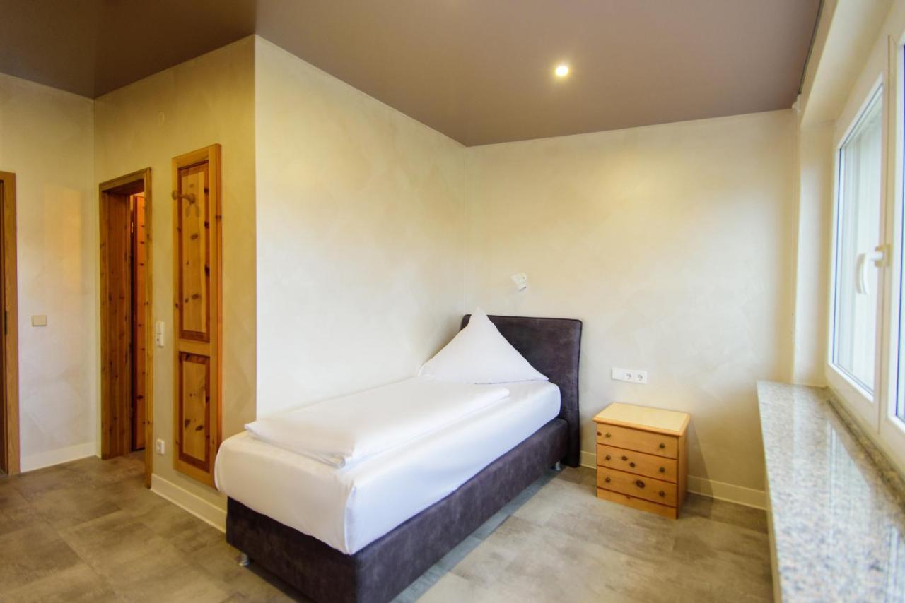 Hotel Bohn Metzingen  Esterno foto